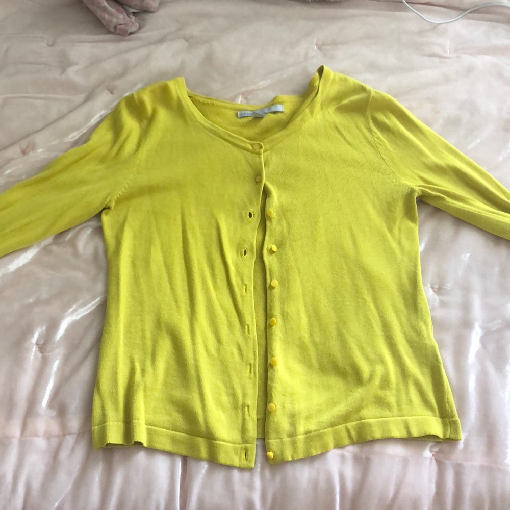 Crew neck cardigan with buttons!